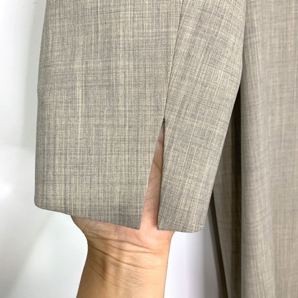 MAX MARA Women's Grayish‎ Beige Long Sleeve Overcoat Sz 8 - Picture 7 of 10